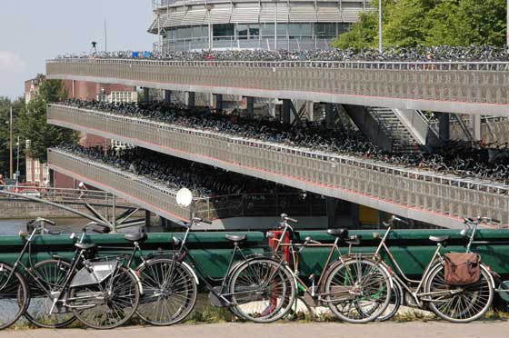 Amsterdam, parcheggio di biciclette